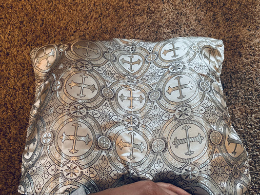 Silver Cross Lap Cloth